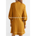 New Fashion Pussy-Bow Long Sleeve Mustard Summer Daily Mini Dress Manufacture Wholesale Fashion Women Apparel (TA0003D)